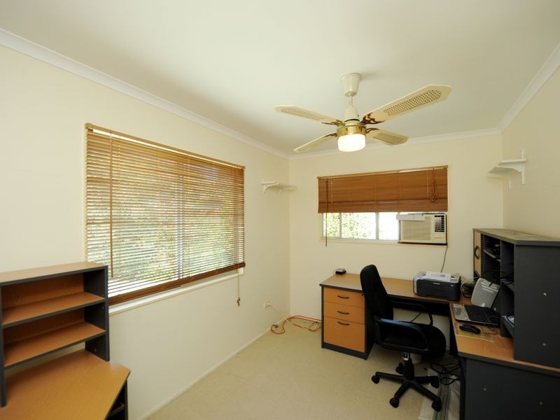 32 Penda Avenue, New Auckland QLD 4680