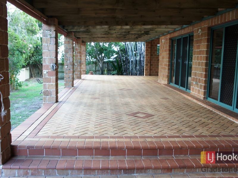 5 Maraboon Court, Clinton QLD 4680