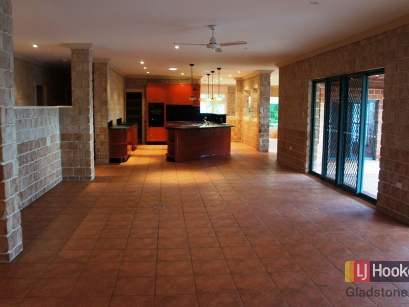 5 Maraboon Court, Clinton QLD 4680