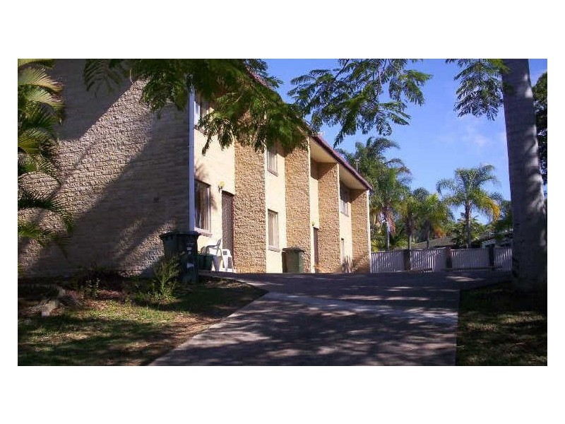 4/37 J HICKEY AVENUE, Gladstone QLD 4680