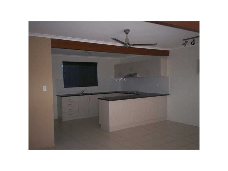 4/37 J HICKEY AVENUE, Gladstone QLD 4680