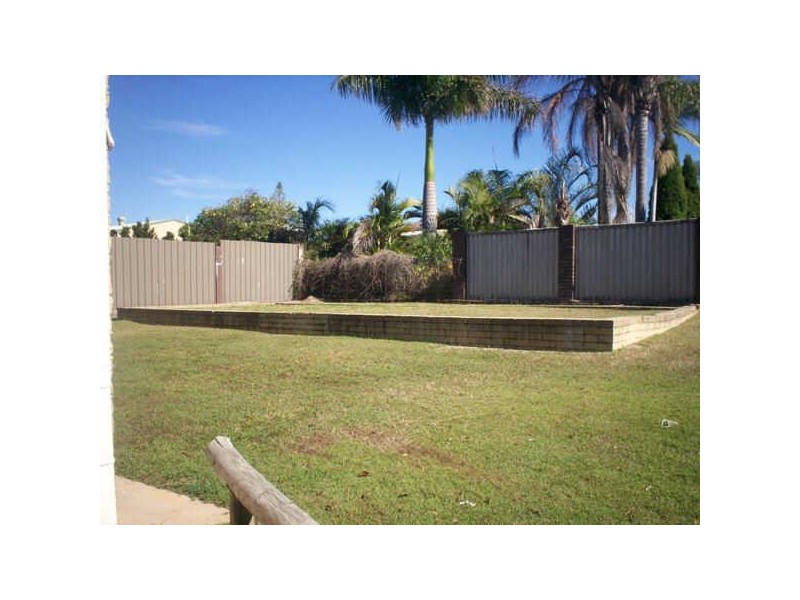 4/37 J HICKEY AVENUE, Gladstone QLD 4680