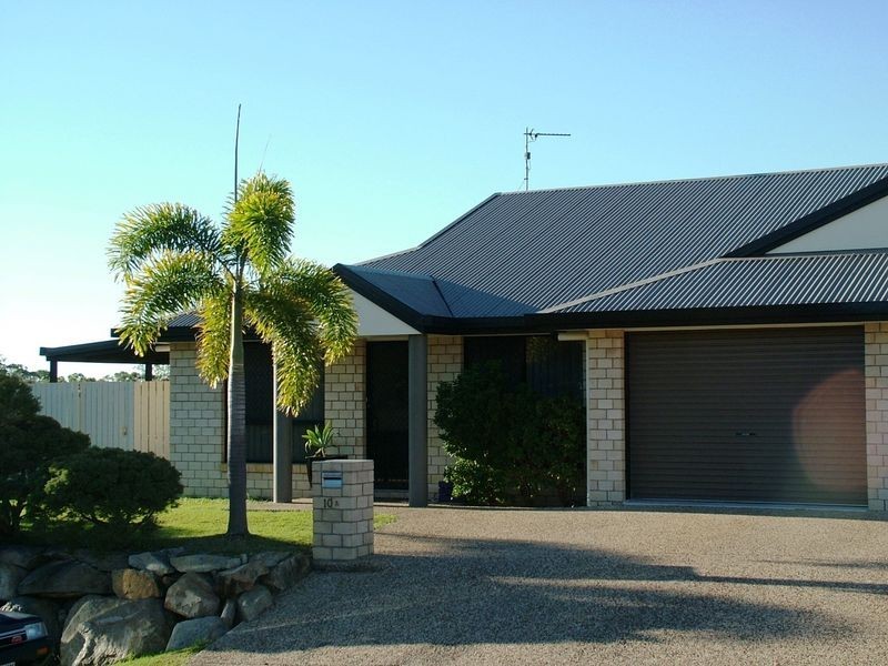 10a Linhow Crescent, Clinton QLD 4680