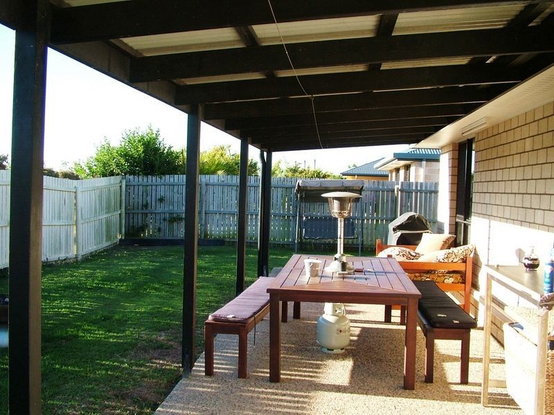 10a Linhow Crescent, Clinton QLD 4680