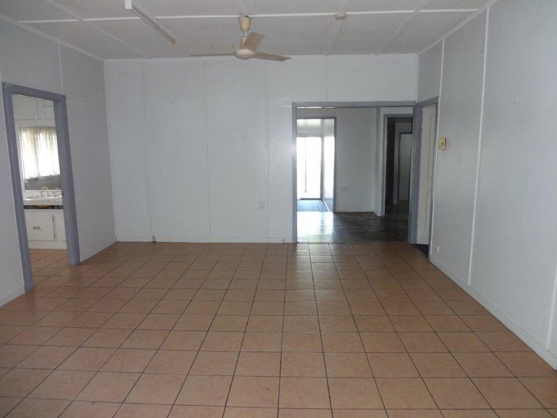 275 Auckland Street, South Gladstone QLD 4680