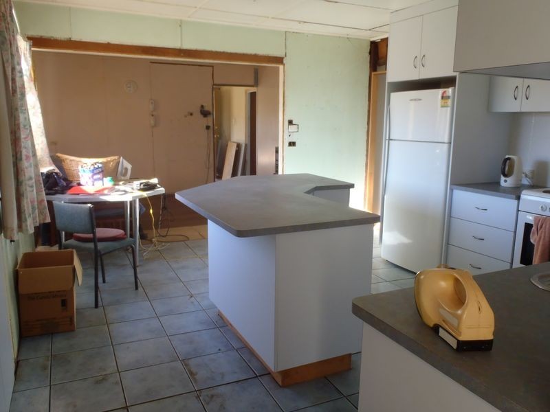 112 Gentle Annie Road, Mount Larcom QLD 4695