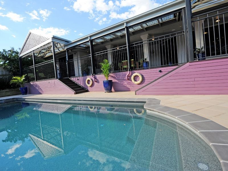 11 Somerset Close, Clinton QLD 4680