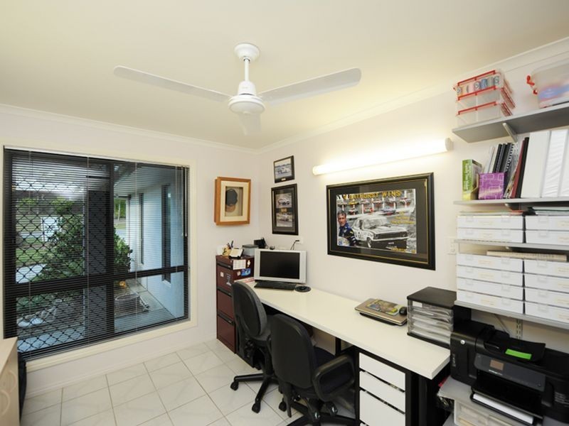 11 Somerset Close, Clinton QLD 4680