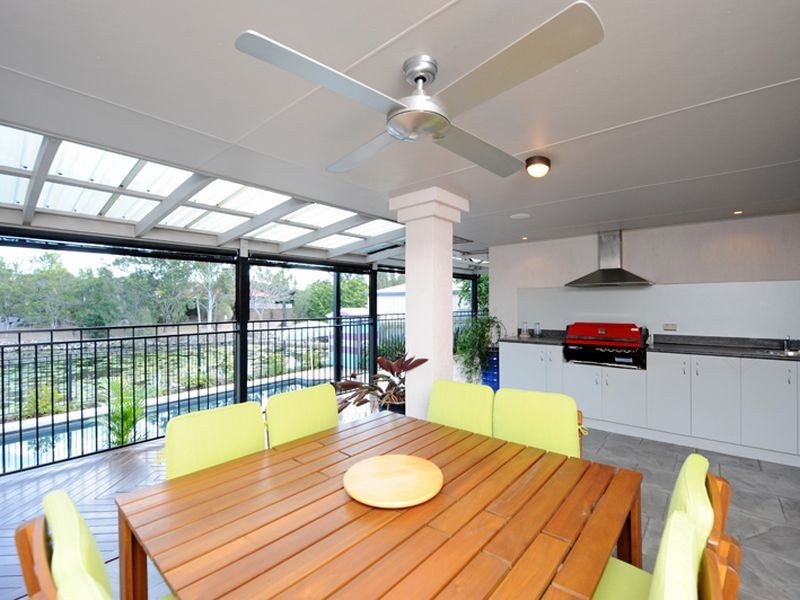 11 Somerset Close, Clinton QLD 4680