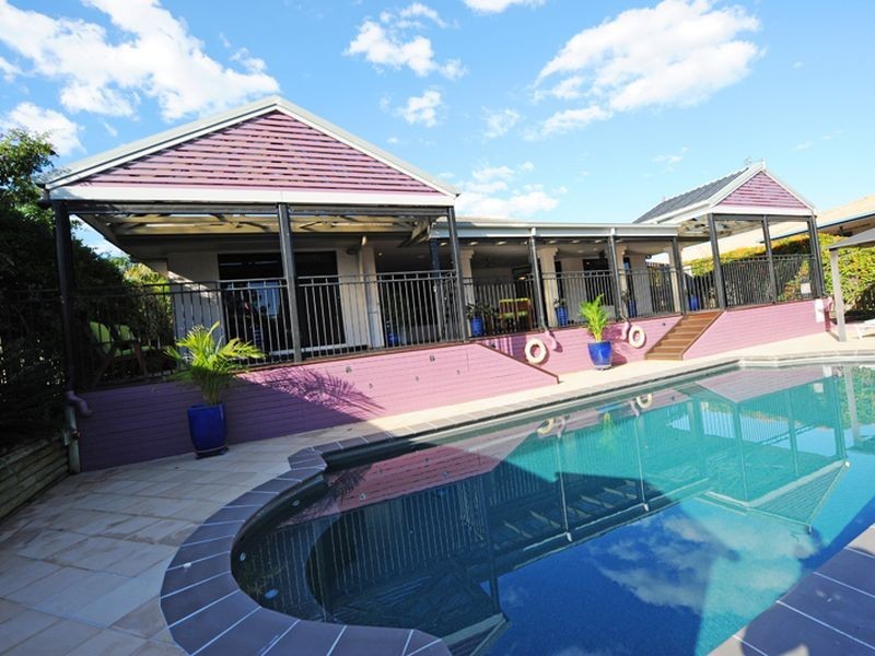 11 Somerset Close, Clinton QLD 4680