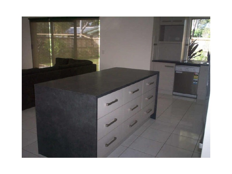 18 JOOLOO, Gladstone QLD 4680