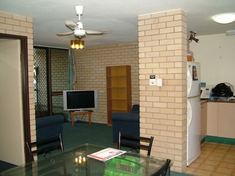 4/20 Barney Street, Barney Point QLD 4680