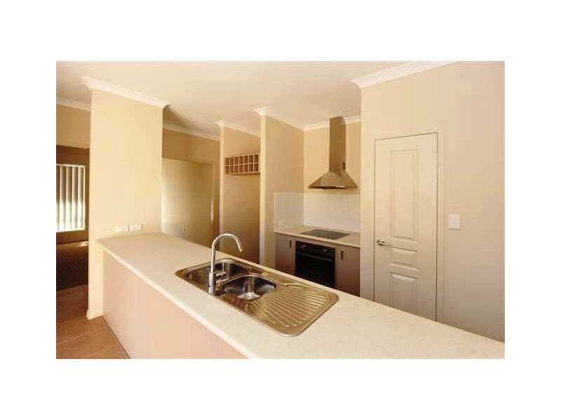 18 LINGWOODDOCK, Gladstone QLD 4680