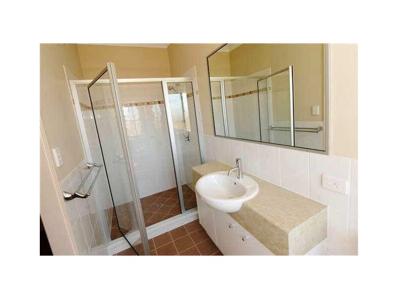 18 LINGWOODDOCK, Gladstone QLD 4680