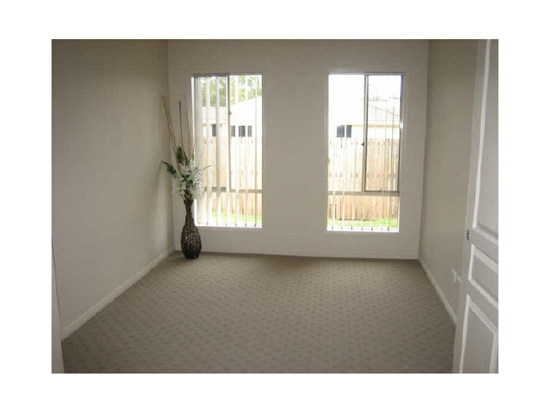 18 LINGWOODDOCK, Gladstone QLD 4680