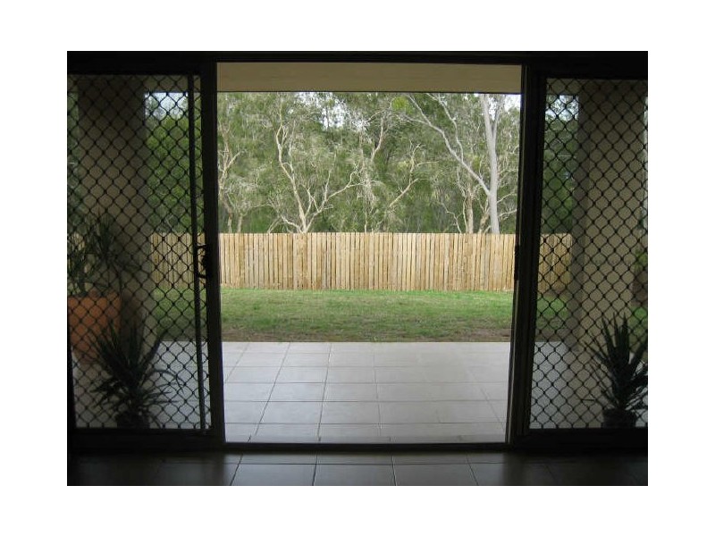 18 LINGWOODDOCK, Gladstone QLD 4680