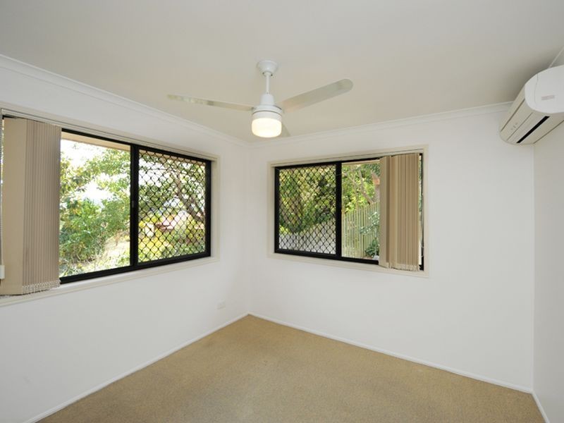 24 Barrine Close, Clinton QLD 4680