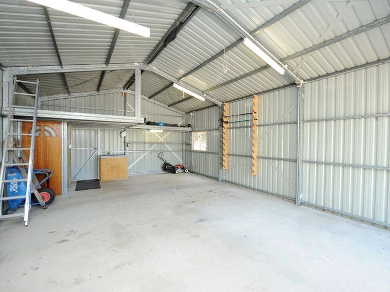 24 Barrine Close, Clinton QLD 4680