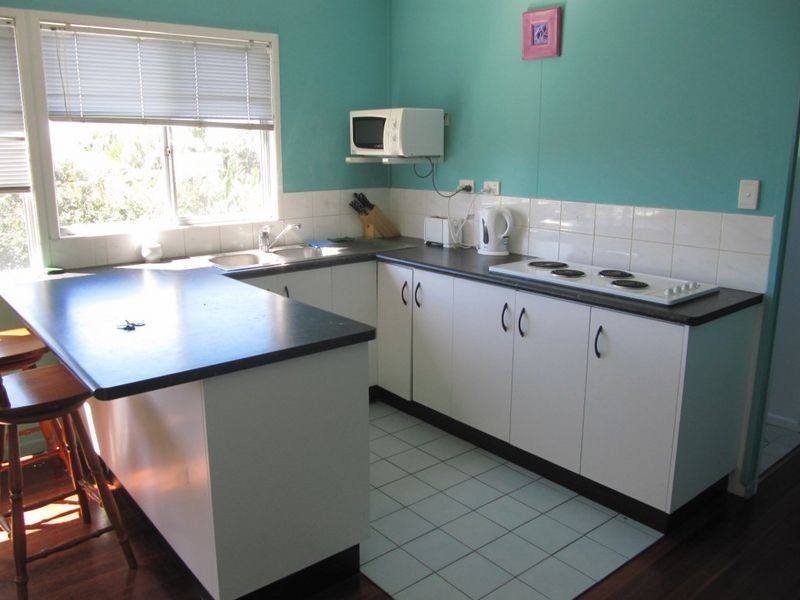 11 Rules Beach Road, Berajondo QLD 4674