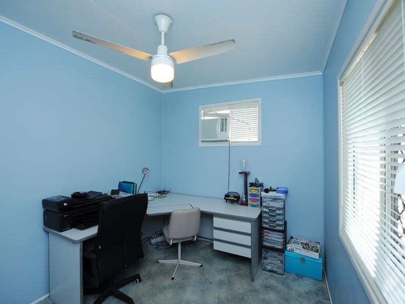 6 Aerodrome Road, Clinton QLD 4680