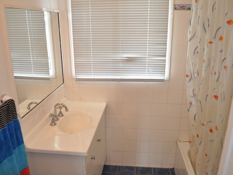 19 Penda Avenue, New Auckland QLD 4680