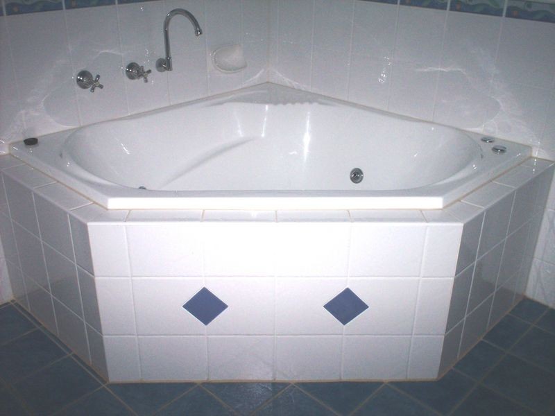 4 Stit Close, Glen Eden QLD 4680