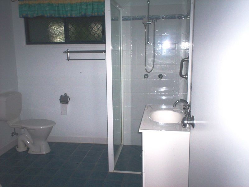 4 Stit Close, Glen Eden QLD 4680