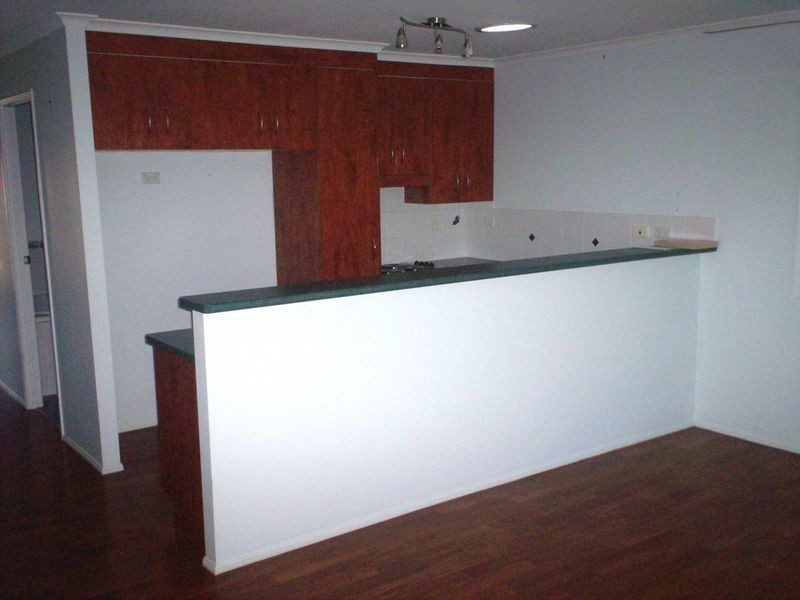 4 Stit Close, Glen Eden QLD 4680