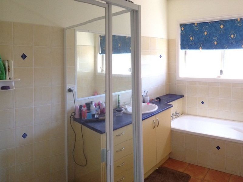 49 Park Street, West Gladstone QLD 4680