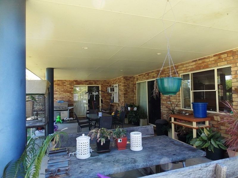 49 Park Street, West Gladstone QLD 4680