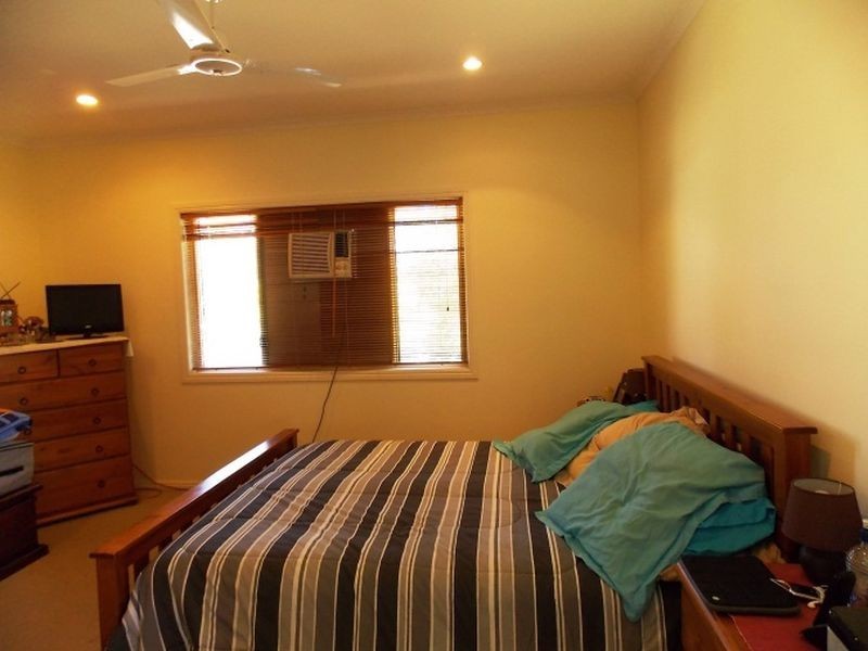 49 Park Street, West Gladstone QLD 4680