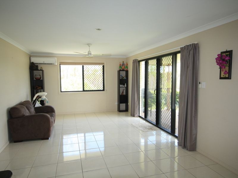 16 Skyline Drive, New Auckland QLD 4680