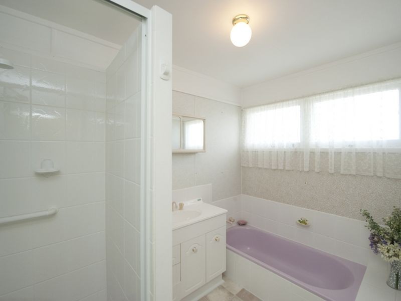 14 Paterson Street, West Gladstone QLD 4680