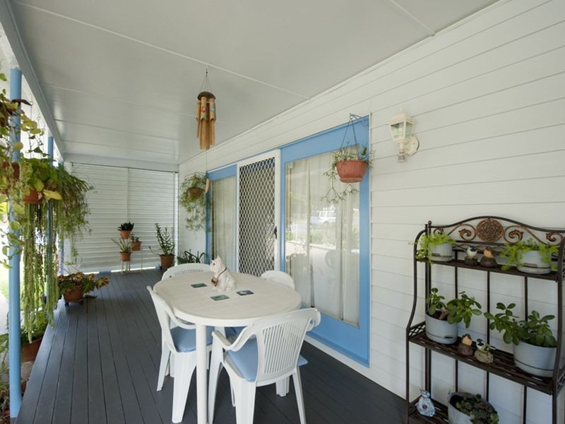 14 Paterson Street, West Gladstone QLD 4680