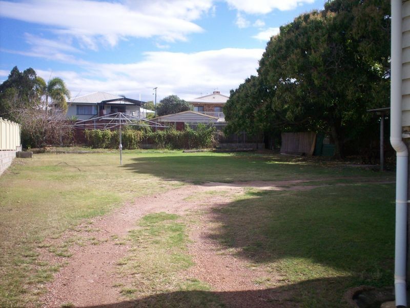 11 GLENLYON STREET, Gladstone QLD 4680
