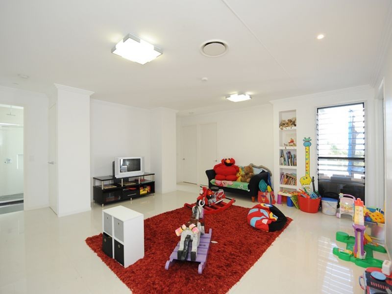 5 Sanctuary Place, South Gladstone QLD 4680