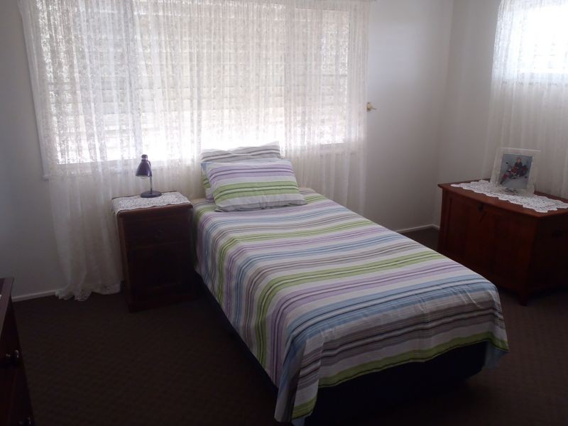 27 Butler Street, New Auckland QLD 4680