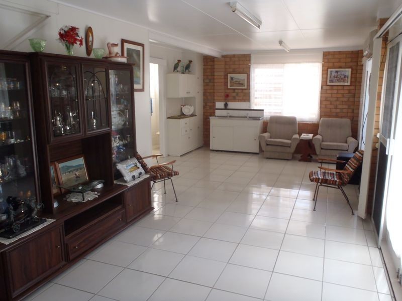 27 Butler Street, New Auckland QLD 4680