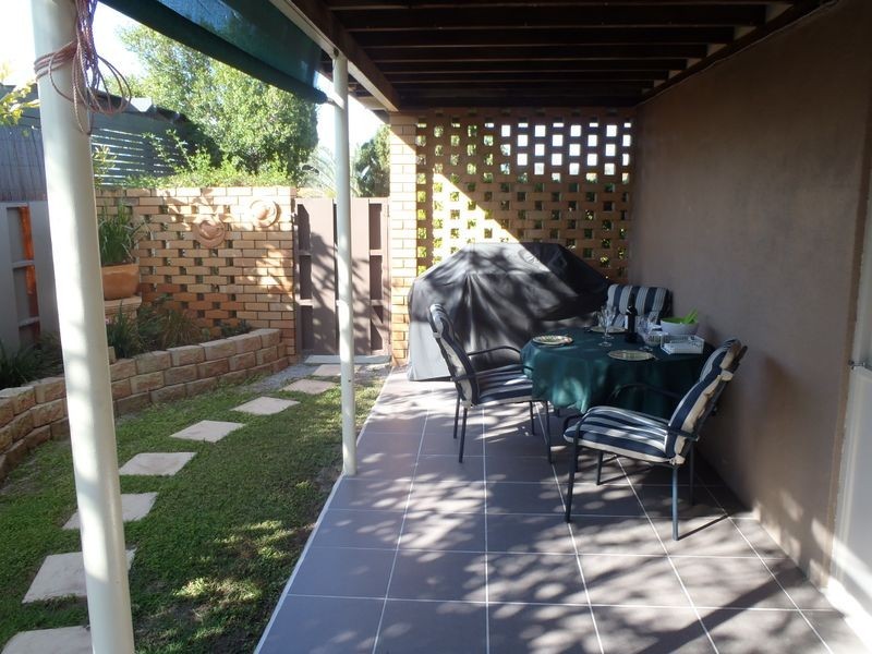 27 Butler Street, New Auckland QLD 4680