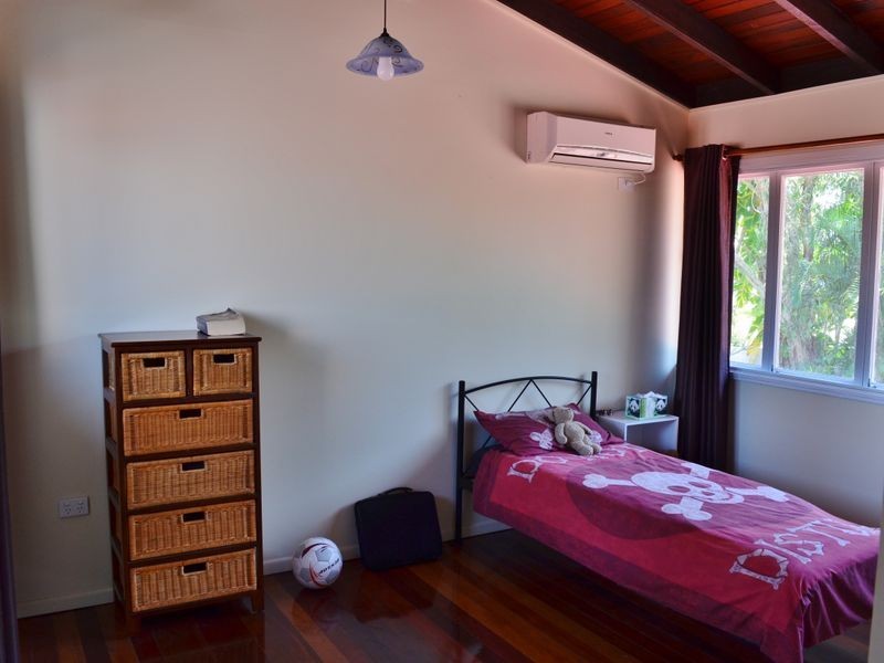 2 Allunga Entrance, Glen Eden QLD 4680