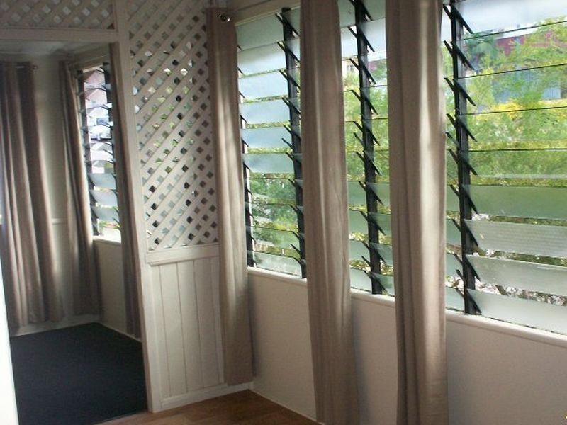 130 OAKA LANE, Gladstone QLD 4680