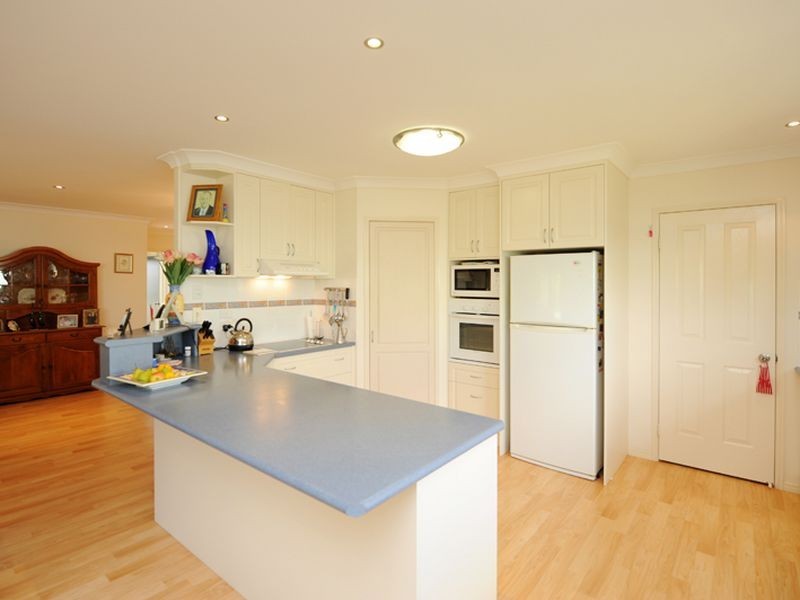 5 Craigmoor Court, New Auckland QLD 4680