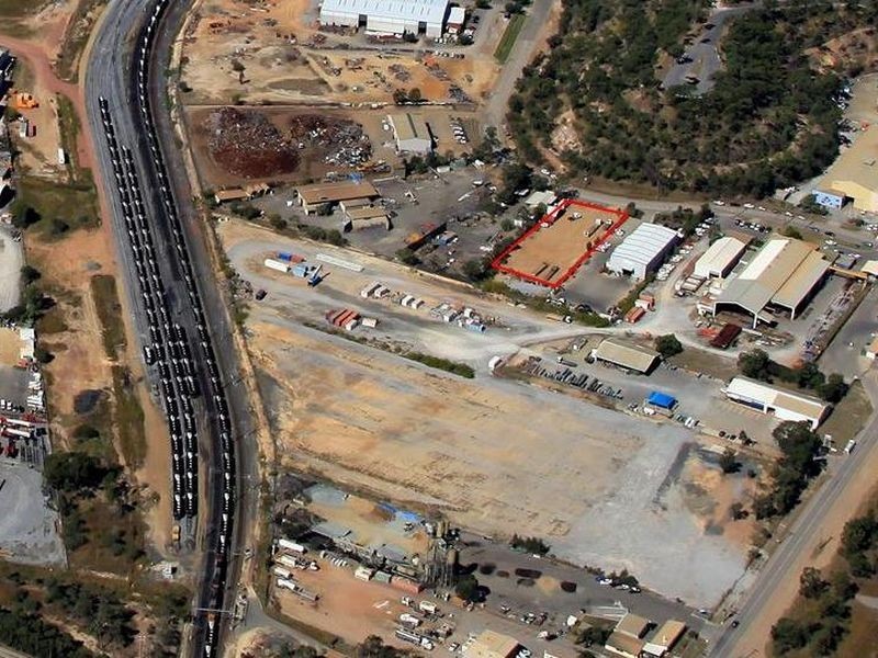 9 Bensted Road, Callemondah QLD 4680