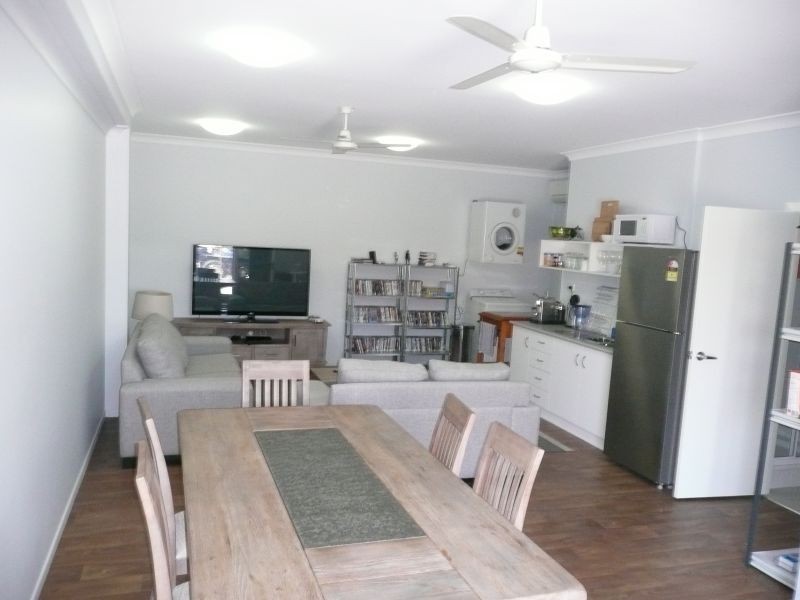 SHED 6/14 Helen Street, Callemondah QLD 4680