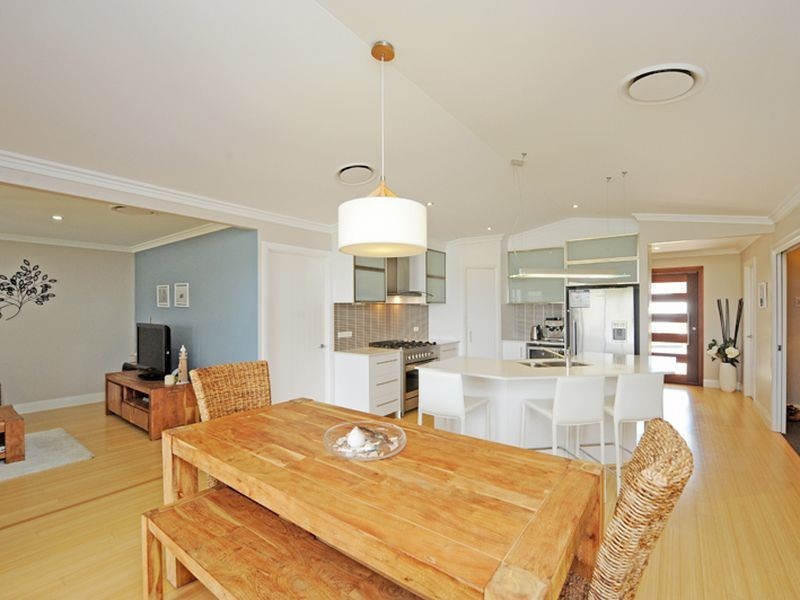24 Wyara Close, Clinton QLD 4680