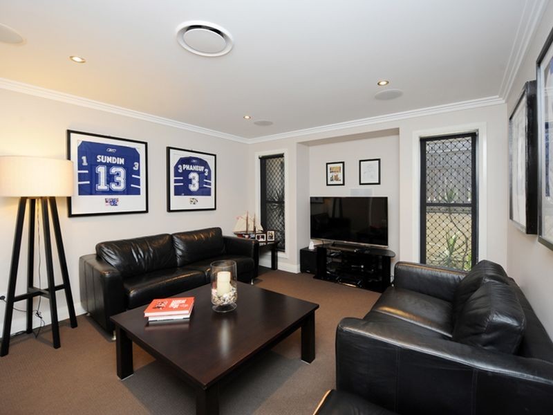24 Wyara Close, Clinton QLD 4680