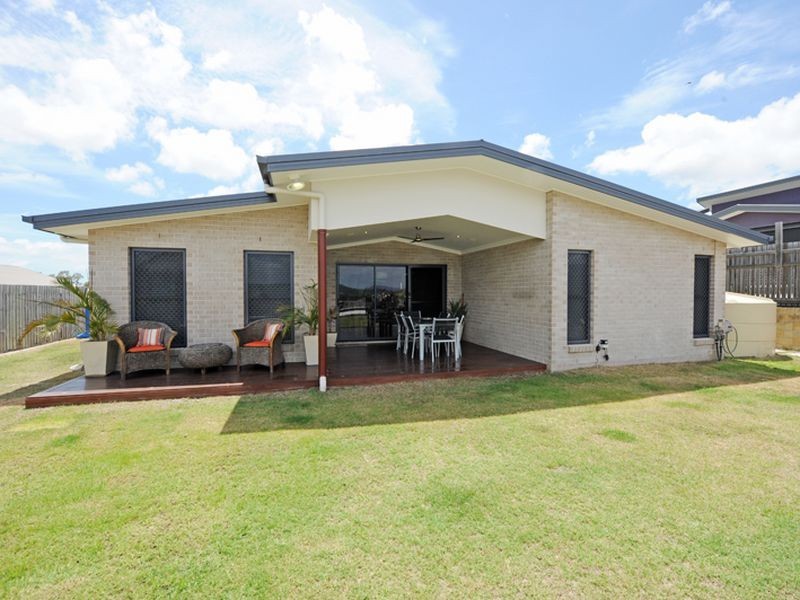 24 Wyara Close, Clinton QLD 4680