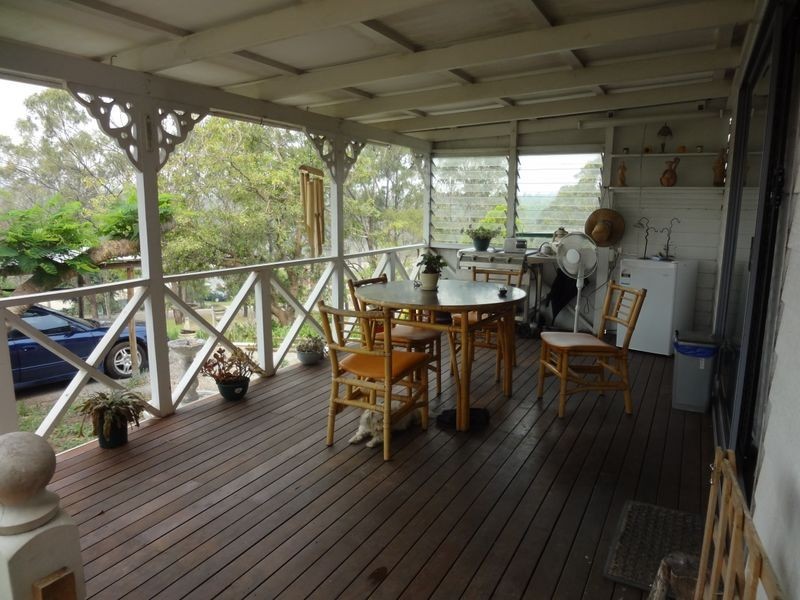 9 Gladstone Street, Mount Larcom QLD 4695