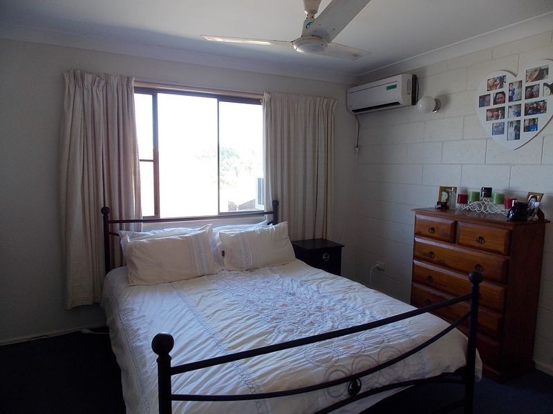 2/17 Roberts Street, South Gladstone QLD 4680