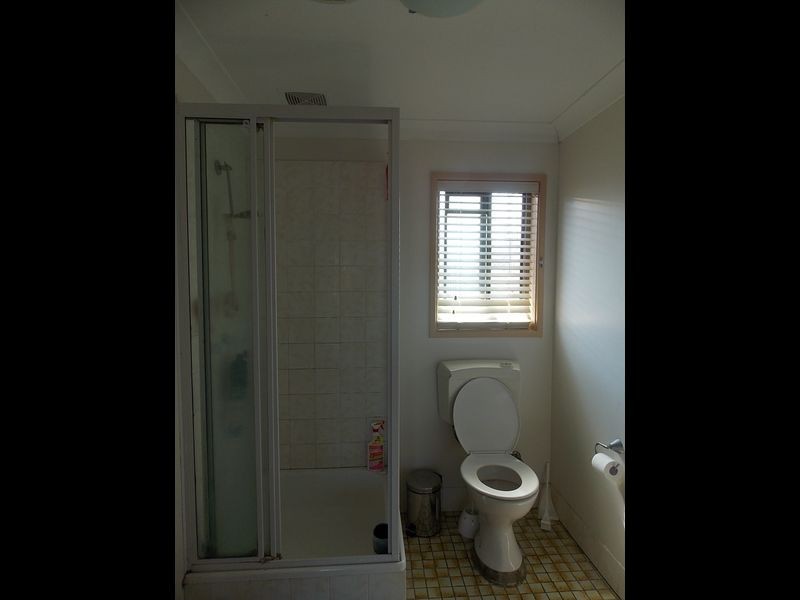 2/17 Roberts Street, South Gladstone QLD 4680